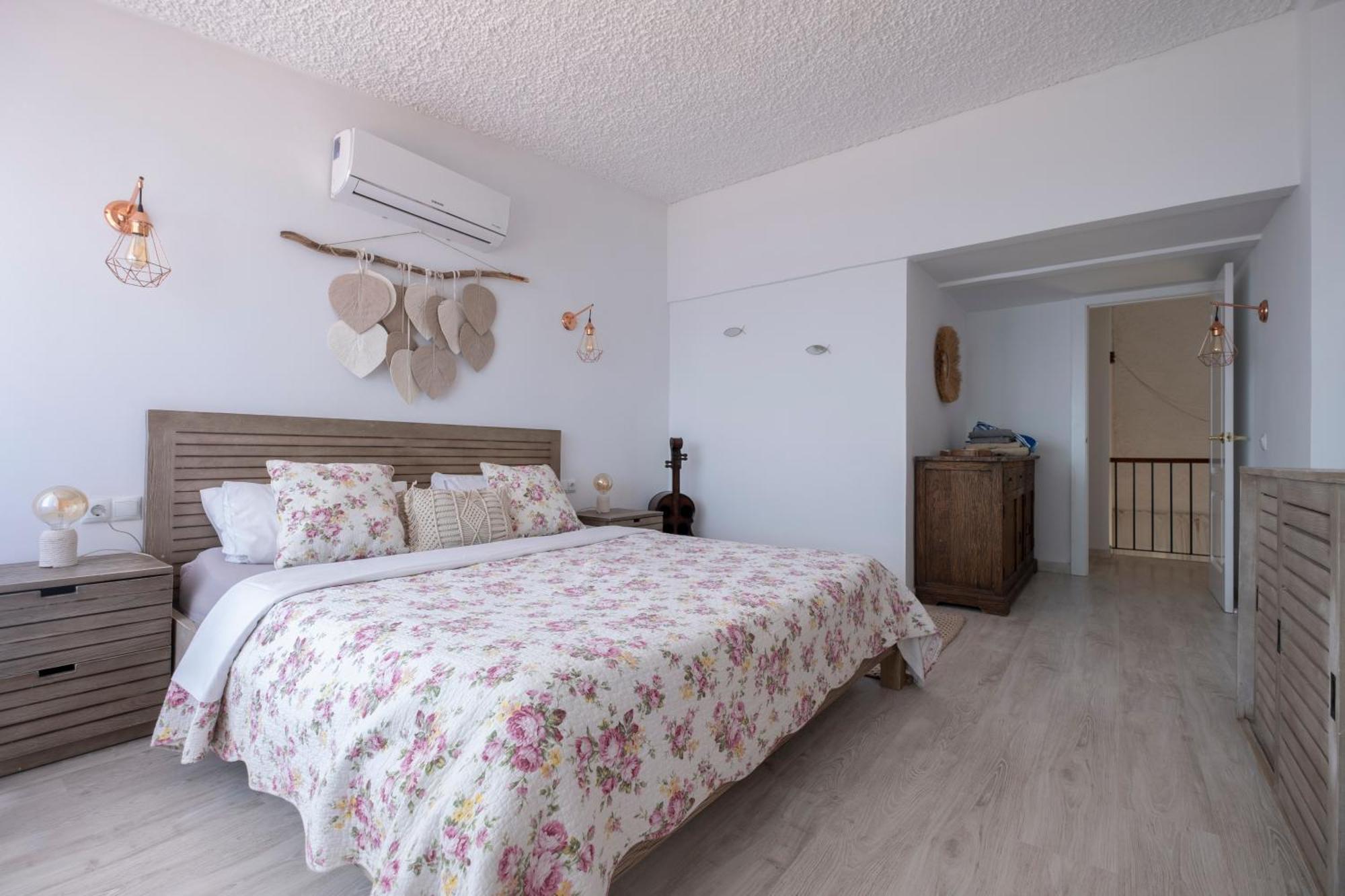 Beach Villa Dorada Естепона Екстериор снимка