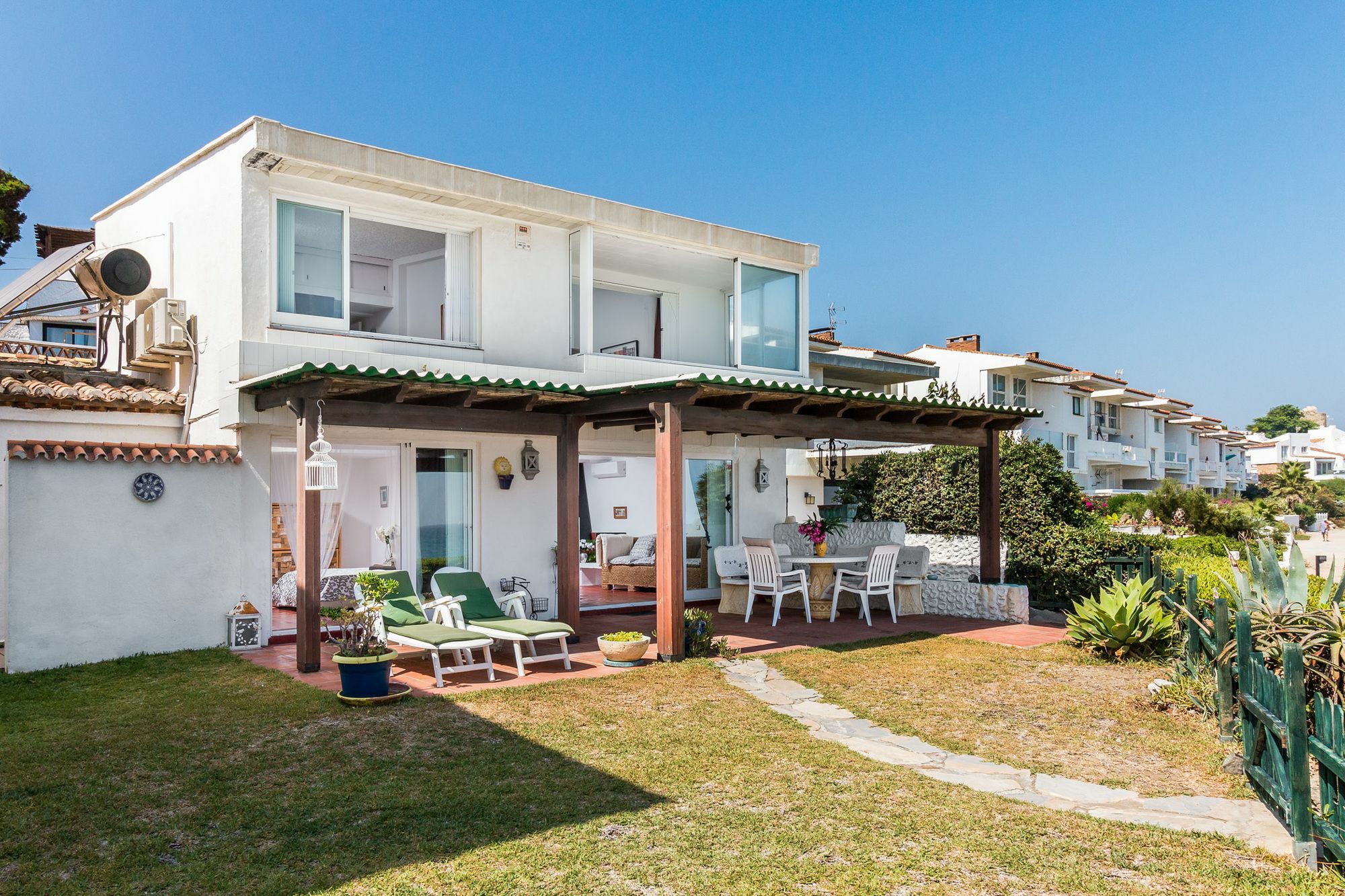 Beach Villa Dorada Естепона Екстериор снимка