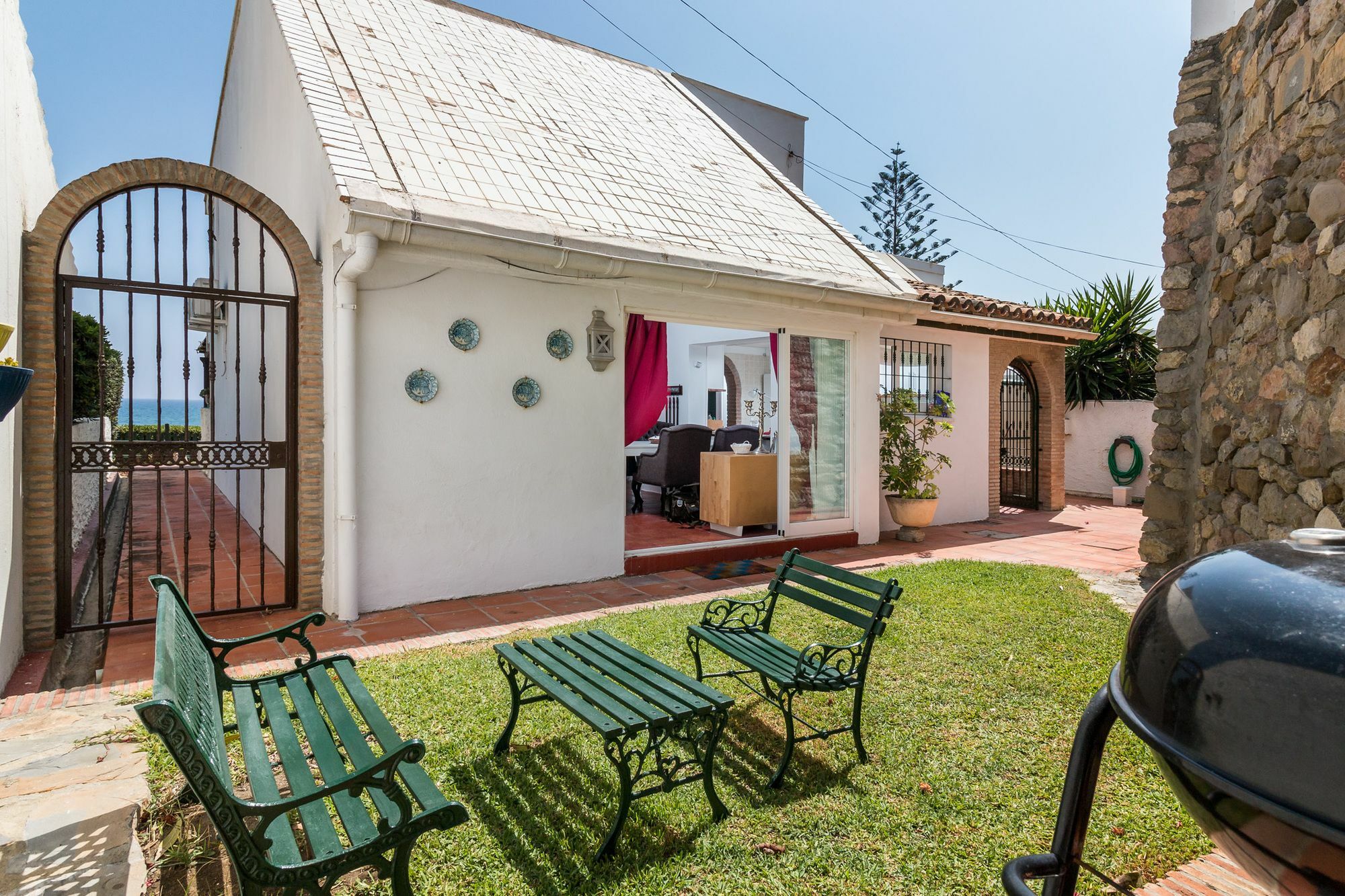 Beach Villa Dorada Естепона Екстериор снимка